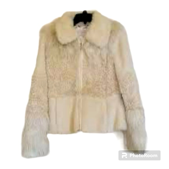 Laundry by Shelli Secal faux fur Coat. - Picture 1 of 7